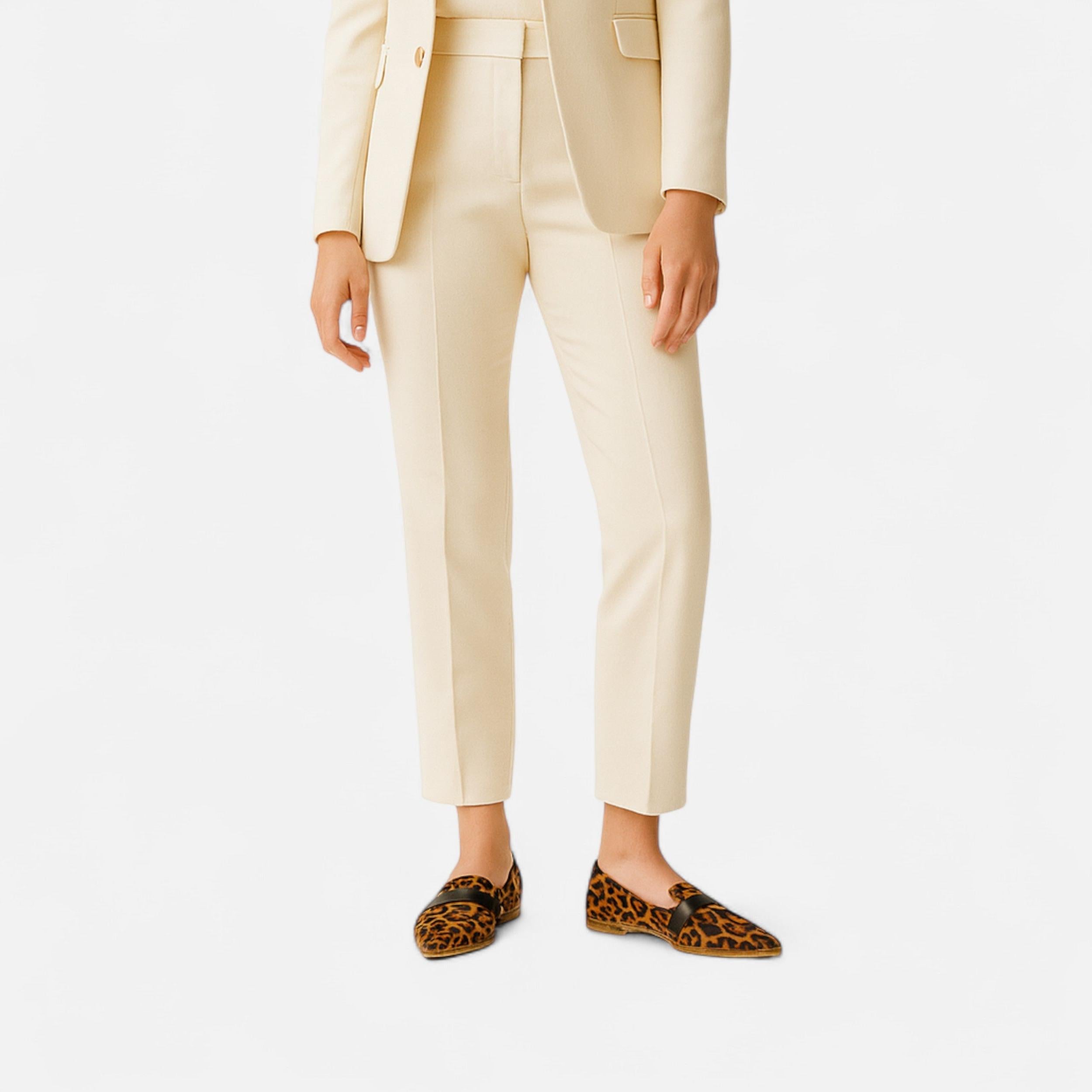 Retro Pointed-Toe Loafers for Women | Stylish Faux Leather Slip-On Shoes for Casual and Formal Wear