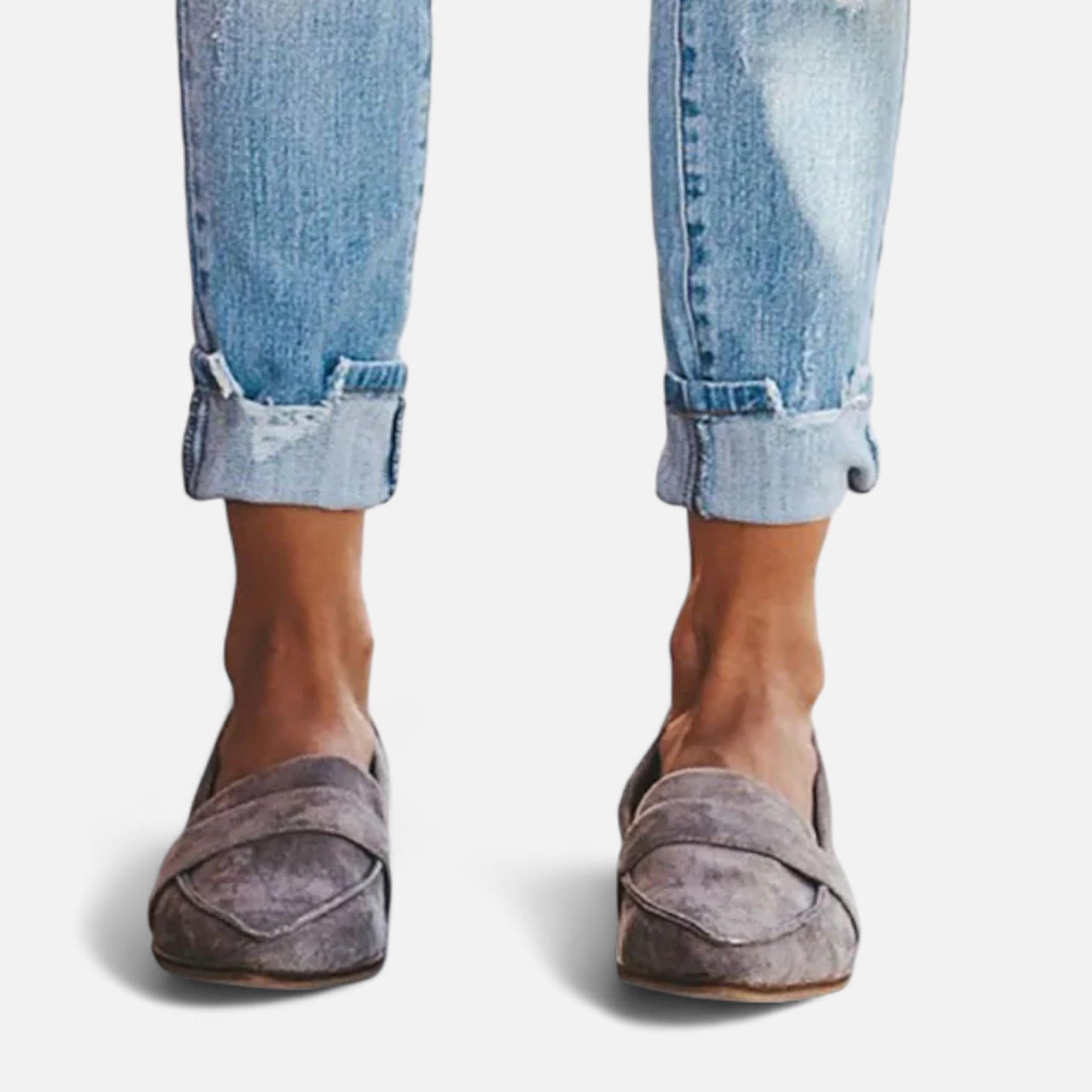 Retro Pointed-Toe Loafers for Women | Stylish Faux Leather Slip-On Shoes for Casual and Formal Wear